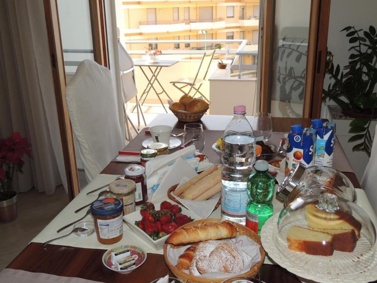 オリスターノ La Terrazza Bed & Breakfast エクステリア 写真